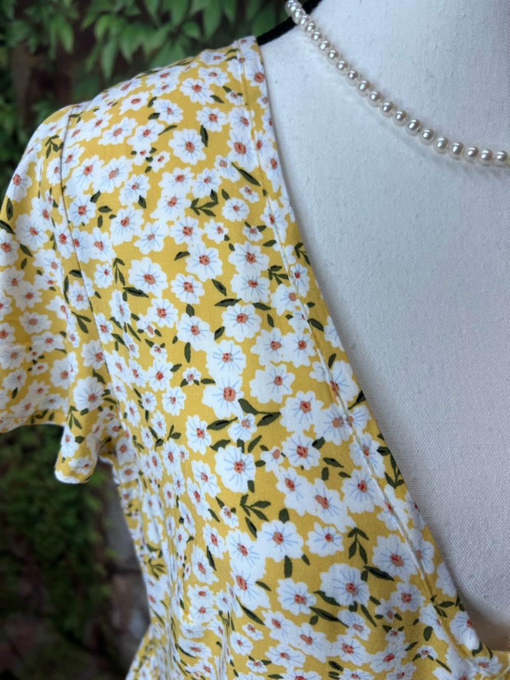 AEROPOSTALE Y2K Style Ditzy Yellow Floral Minidress, S - Picture 8 of 10